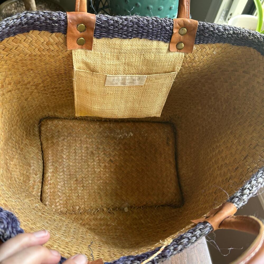 Mar Y Sol navy and cream jute Rafia straw bag leather handles pom-poms beach - Picture 4 of 13